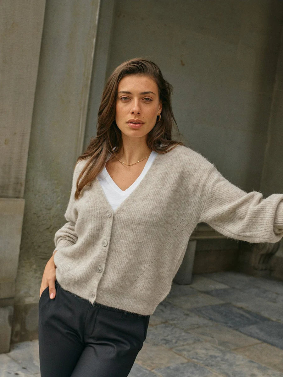 V neck knit cardigan hotsell
